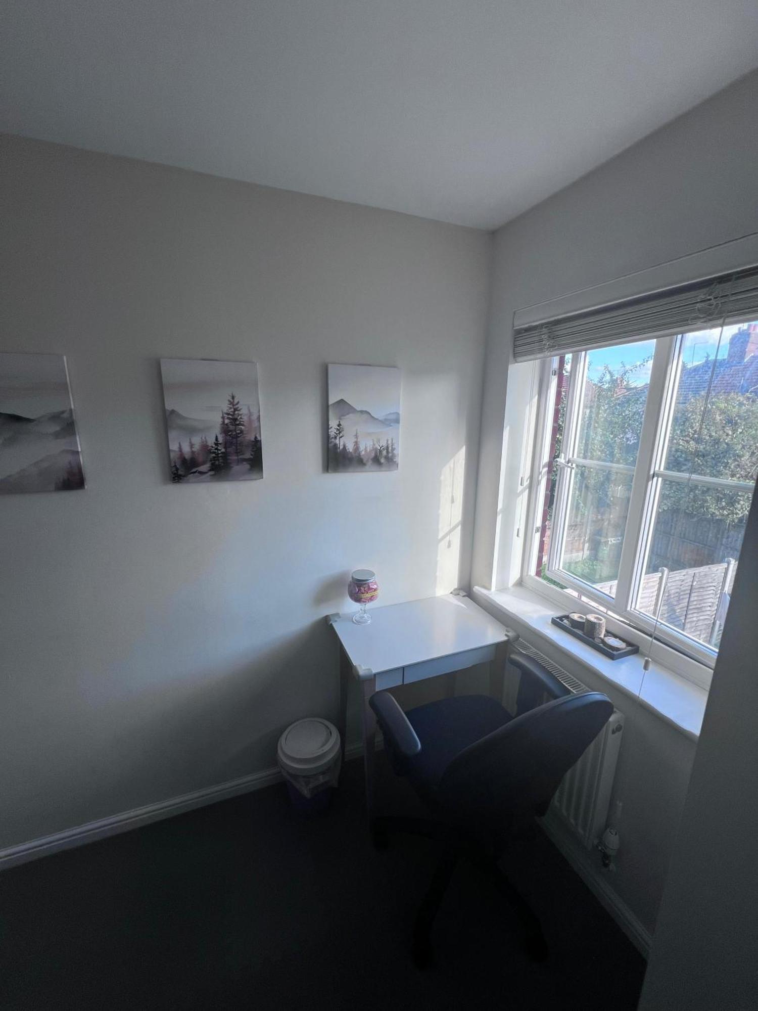 Excel Single Room - 5Mins To Excel & 10Mins To Canary Wharf Londra Esterno foto
