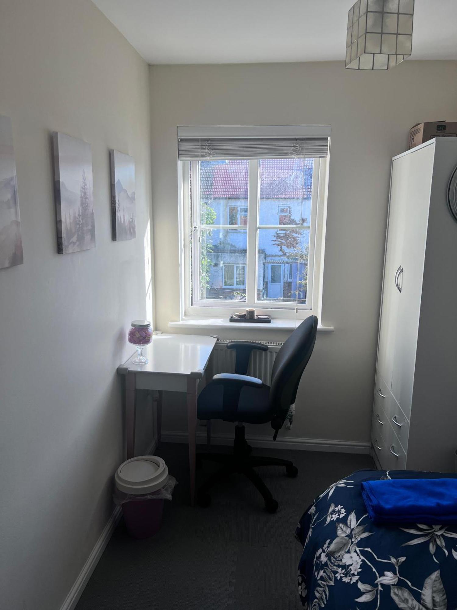 Excel Single Room - 5Mins To Excel & 10Mins To Canary Wharf Londra Esterno foto